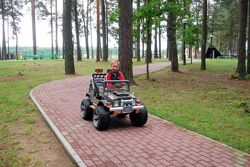 Территория Санатория Ружанский - детский электромобиль