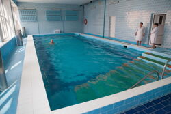 Лечение в Санатории Алеся - свежеотремонтированный бассейн