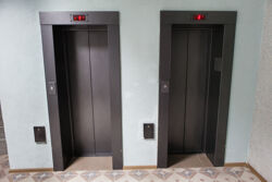 Корпуса Санатория Буг - лифты в 1-м корпусе